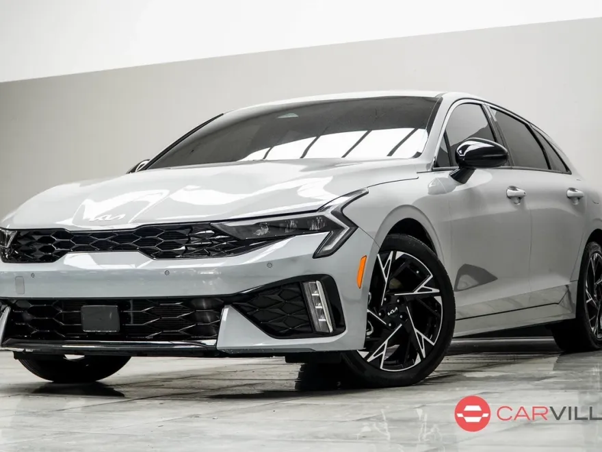 2025 Kia K5 GT-Line photo 1