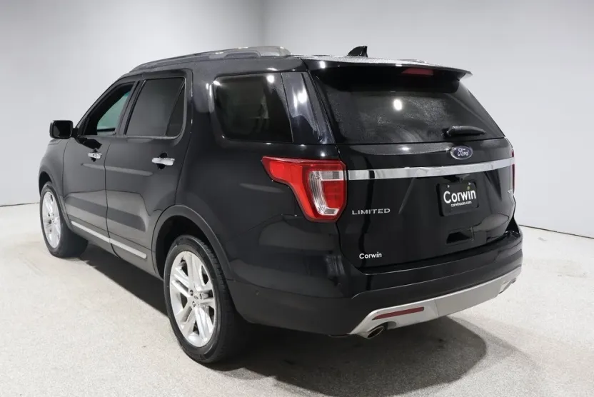 2017 Ford Explorer Limited photo 1