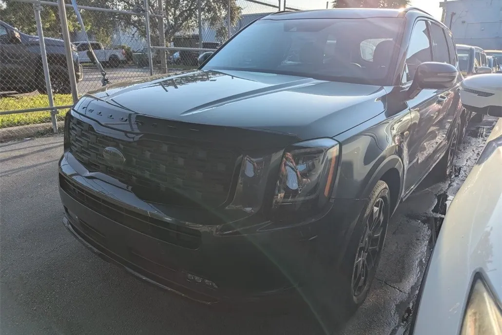 2021 Kia Telluride SX photo 1