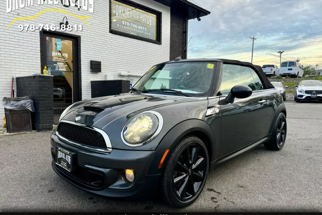 2014 Mini Cooper S Convertible photo 1