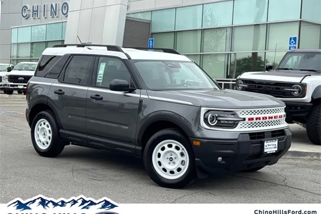 2025 Ford Bronco Sport Heritage photo 1