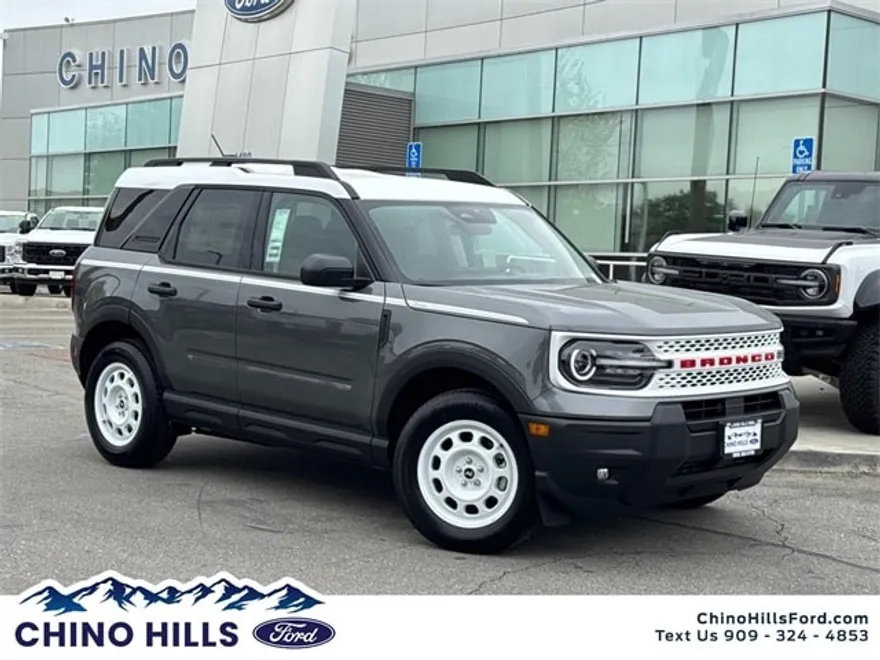 2025 Ford Bronco Sport Heritage photo 1