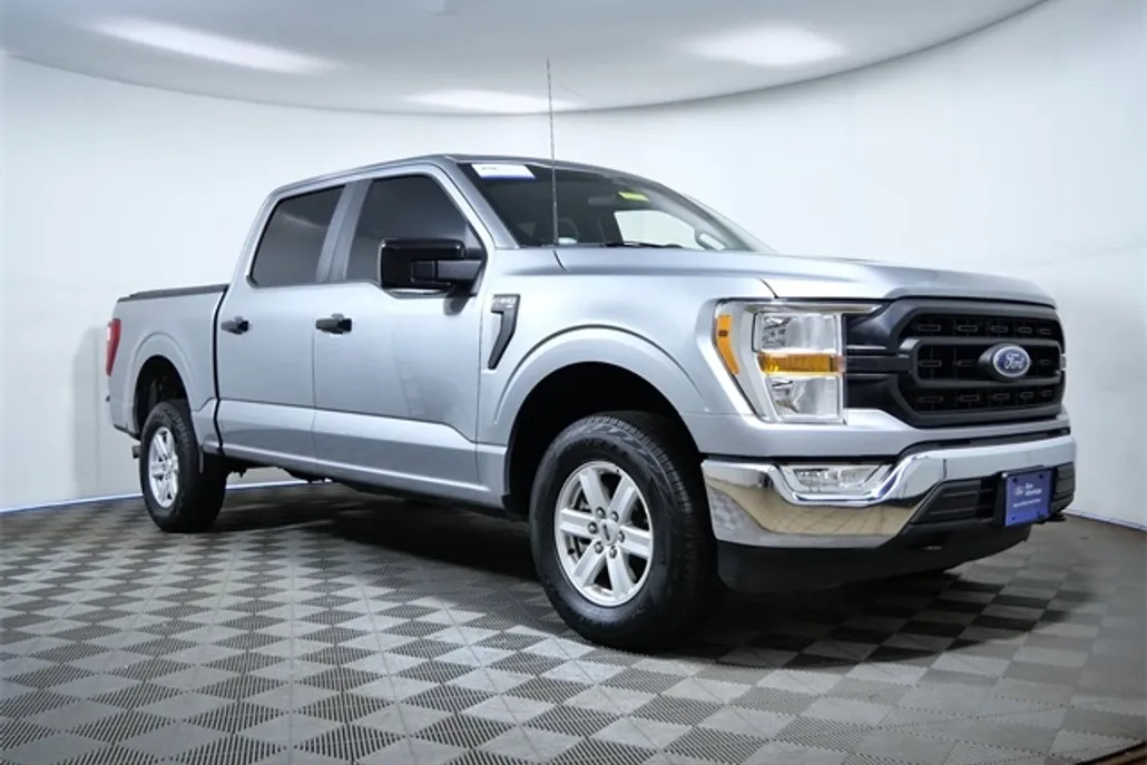 2022 Ford F-150 XL photo 1