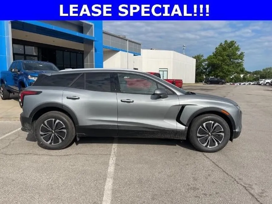 2024 Chevrolet Blazer EV photo 1