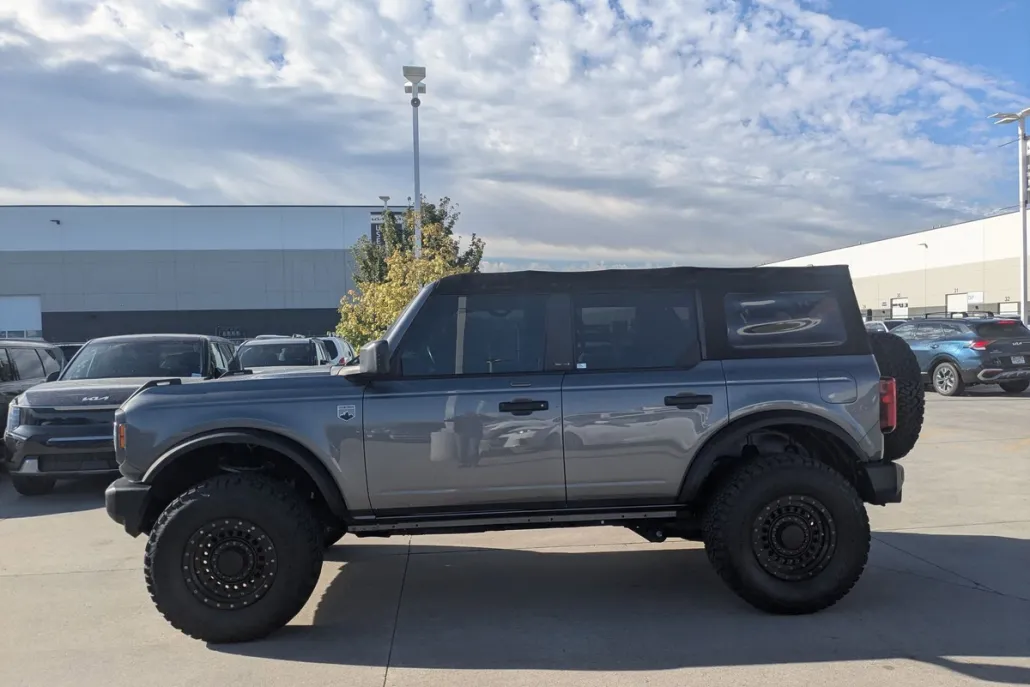 2022 Ford Bronco Big Bend photo 1