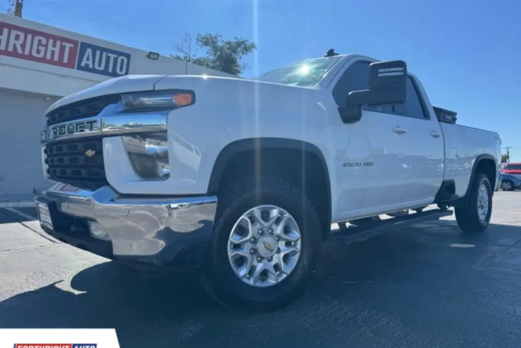 2022 Chevrolet Silverado 2500HD LT photo 1