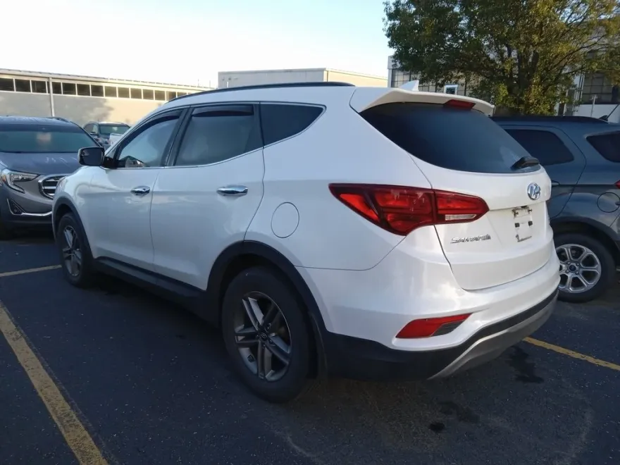 2017 Hyundai Santa Fe Sport Base photo 1