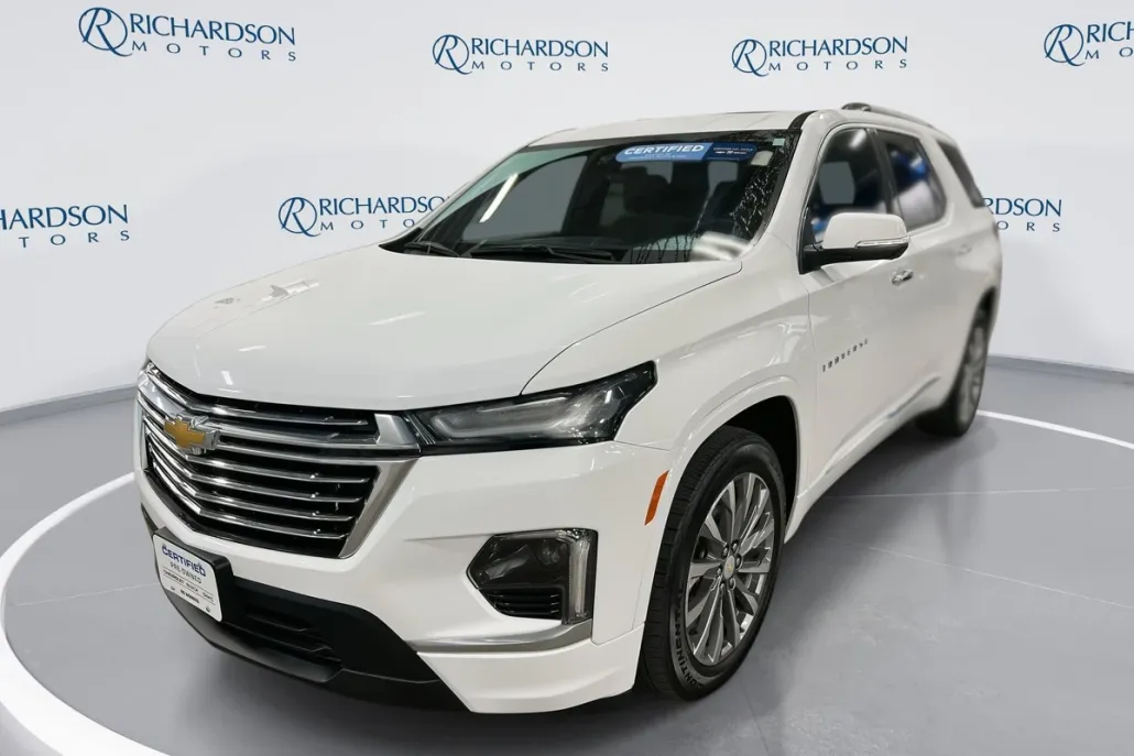 2023 Chevrolet Traverse Premier photo 1
