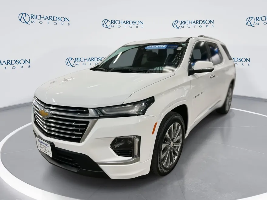 2023 Chevrolet Traverse Premier photo 1
