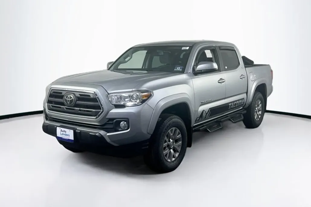 2019 Toyota Tacoma SR5 photo 1