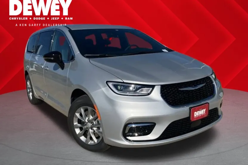 2026 Chrysler Pacifica photo 1