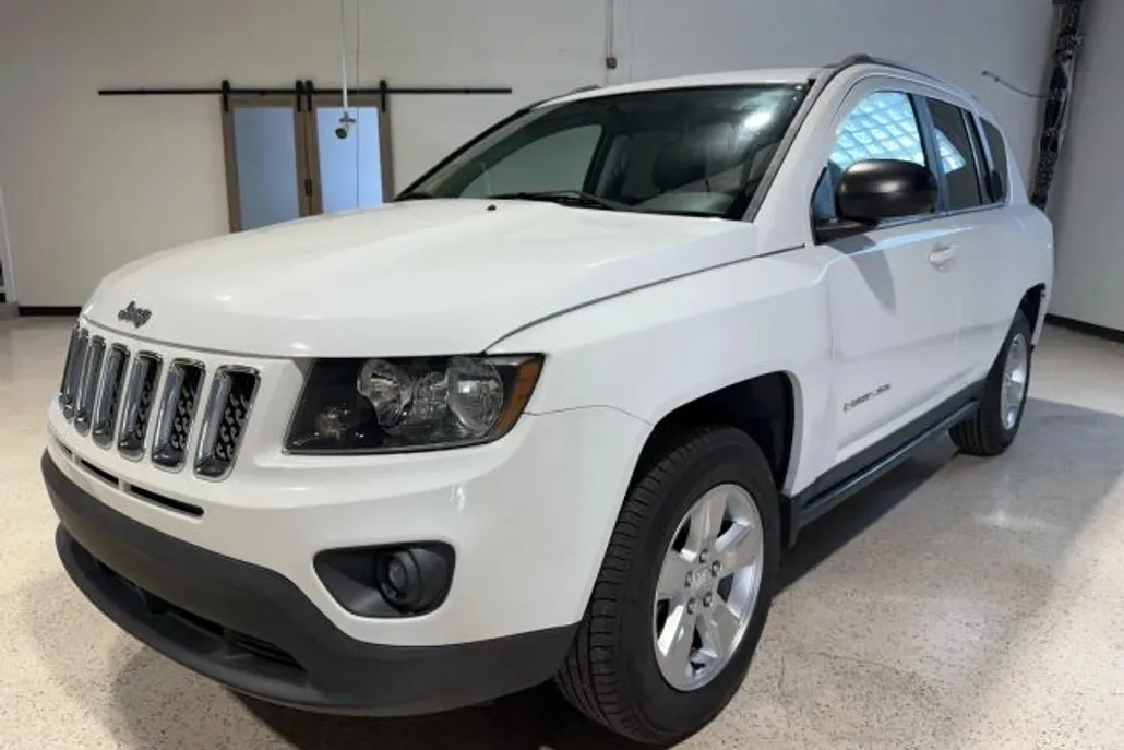 2015 Jeep Compass Sport photo 1