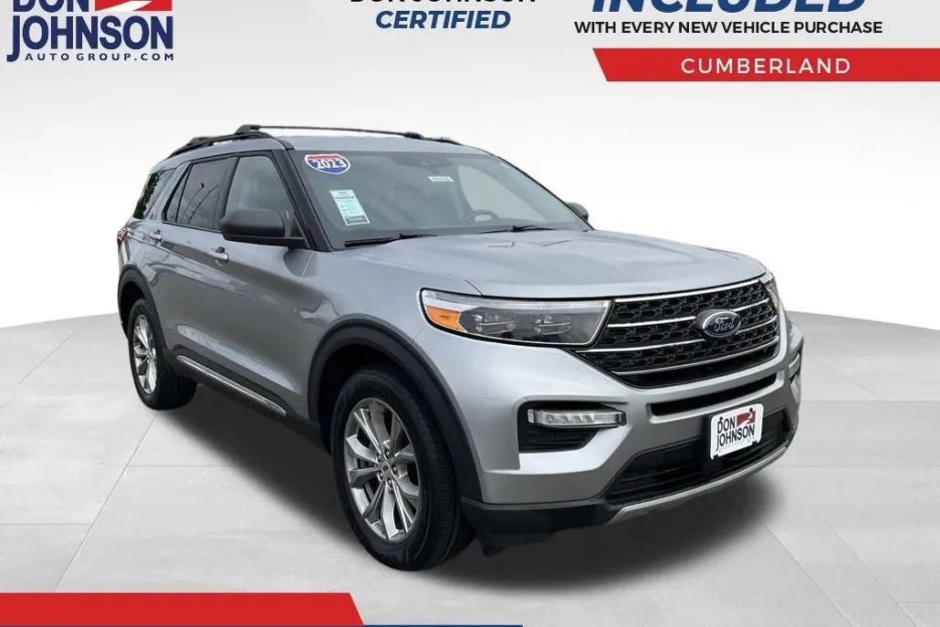 2023 Ford Explorer XLT photo 1