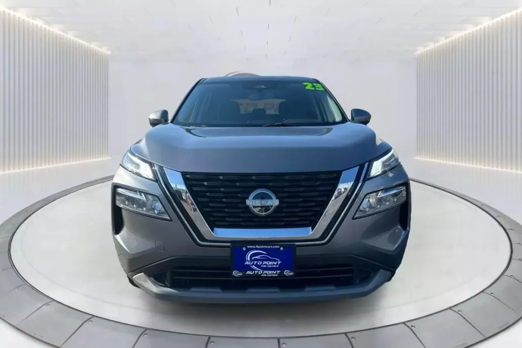 2023 Nissan Rogue SV photo 1