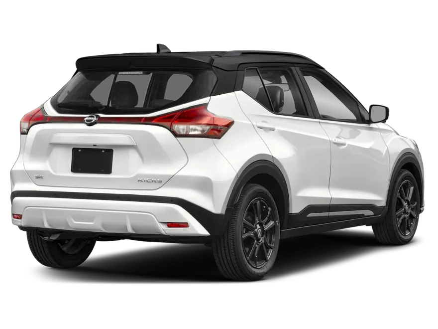 2024 Nissan Kicks SR photo 1