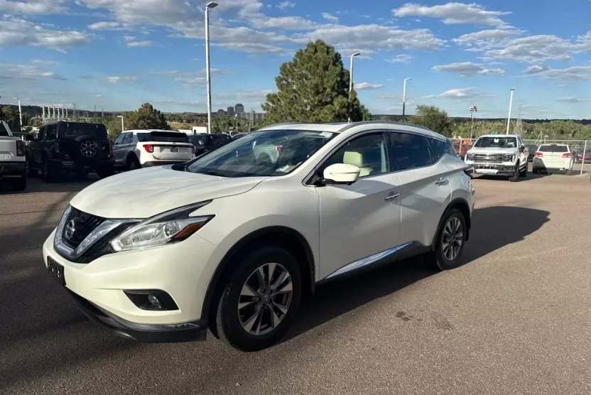 2015 Nissan Murano SL photo 1