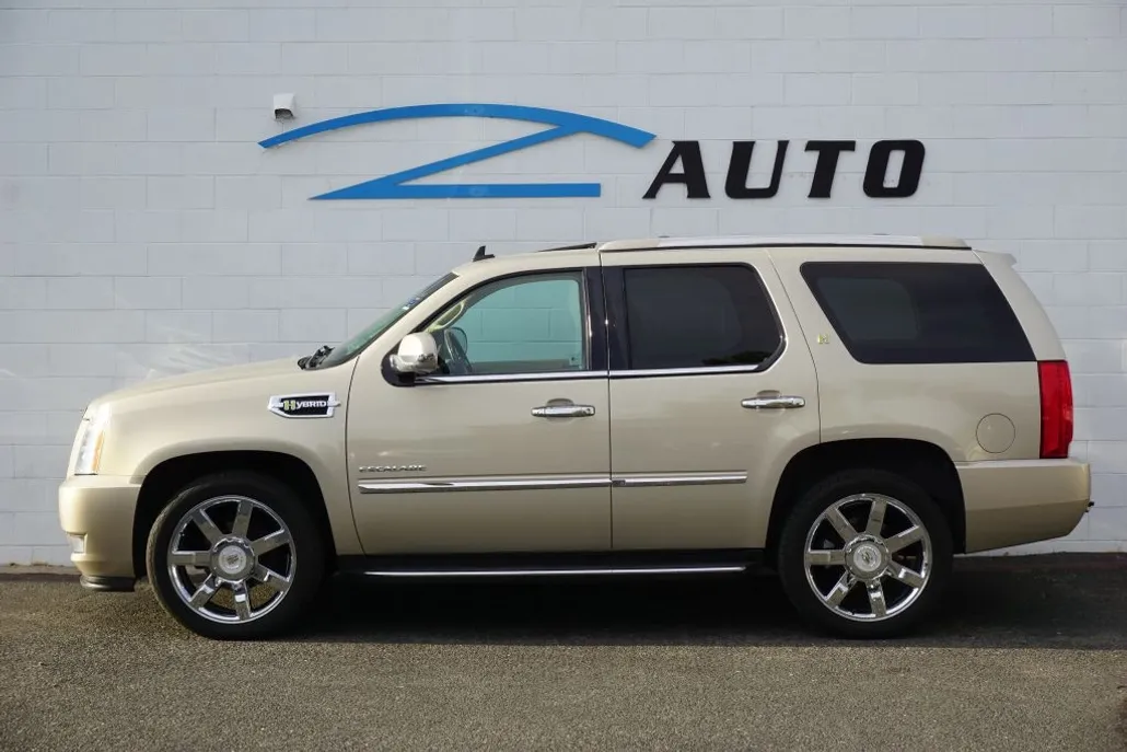 2010 Cadillac Escalade Sport photo 1