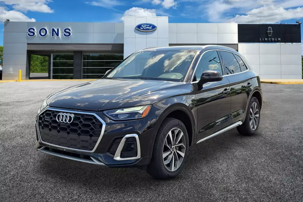 2023 Audi Q5 45 S line Premium photo 1