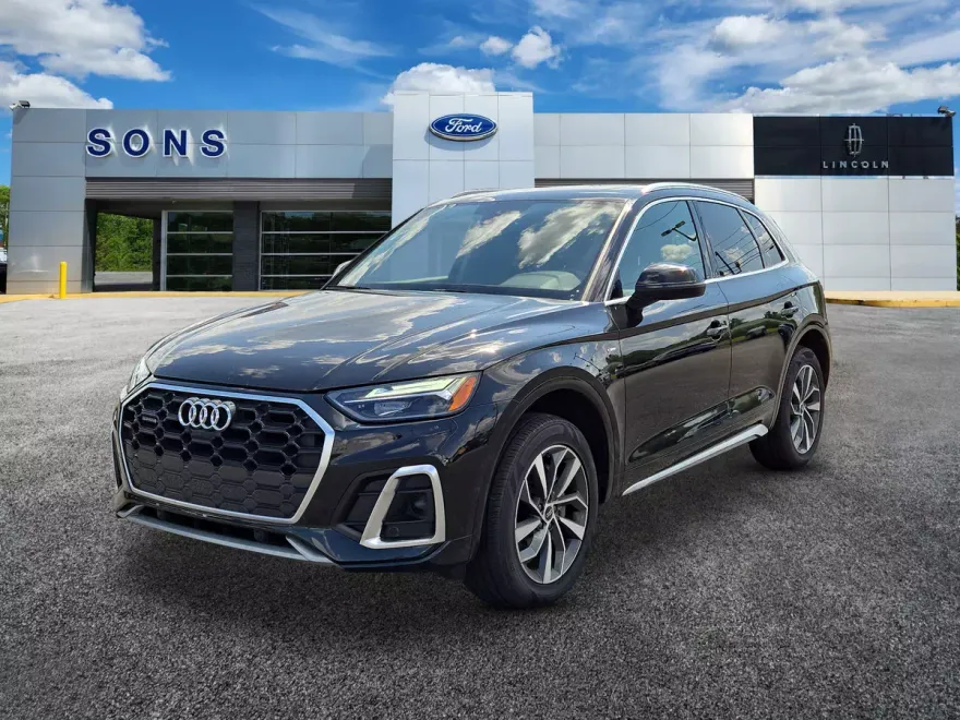 2023 Audi Q5 45 S line Premium photo 1