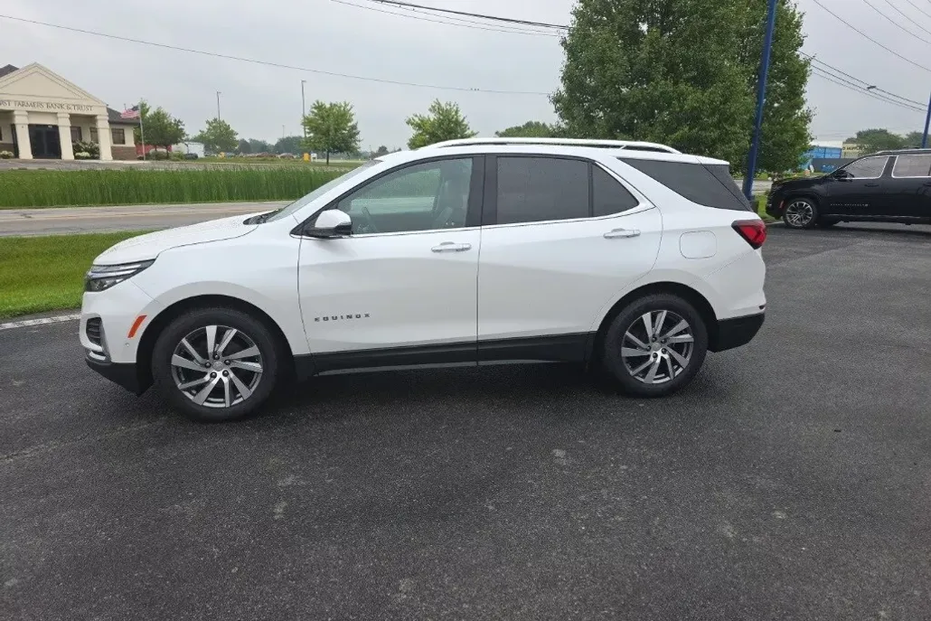 2022 Chevrolet Equinox Premier photo 1