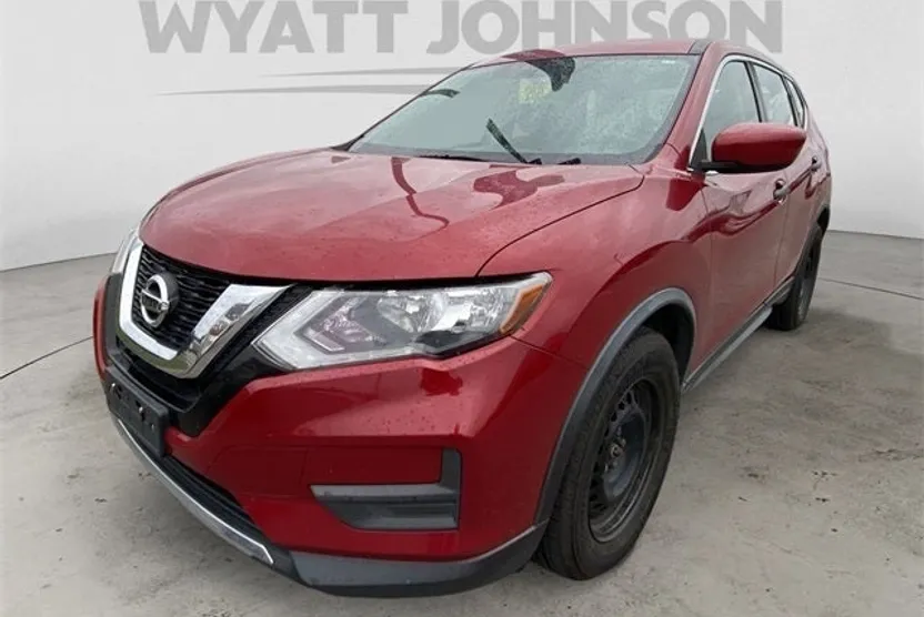 2017 Nissan Rogue S photo 1