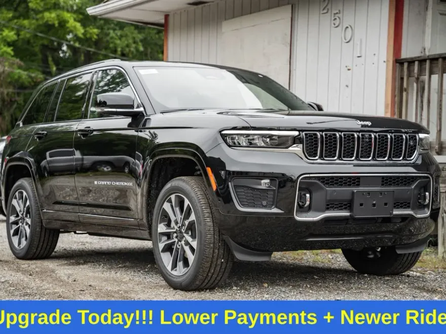 2025 Jeep Grand Cherokee Overland photo 1