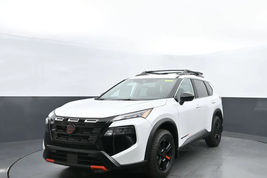 2025 Nissan Rogue photo 1