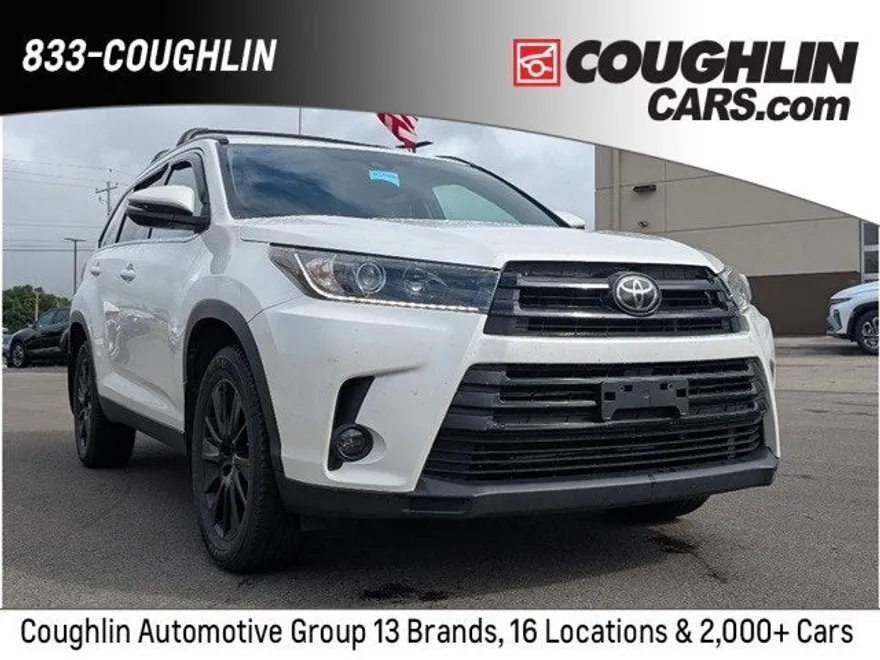 2019 Toyota Highlander SE photo 1