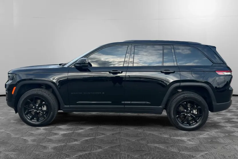 2024 Jeep Grand Cherokee Altitude X photo 1