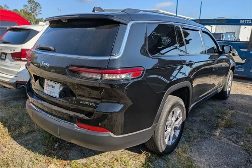 2022 Jeep Grand Cherokee Limited photo 1