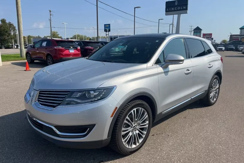 2016 Lincoln MKX Reserve photo 1