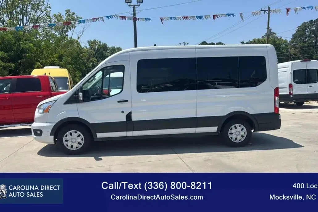 2021 Ford Transit Passenger XLT Van photo 1