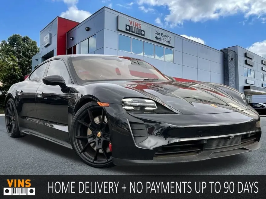 2024 Porsche Taycan GTS photo 1
