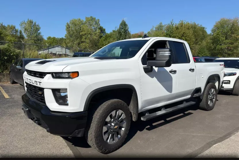 2022 Chevrolet Silverado 2500HD Custom photo 1