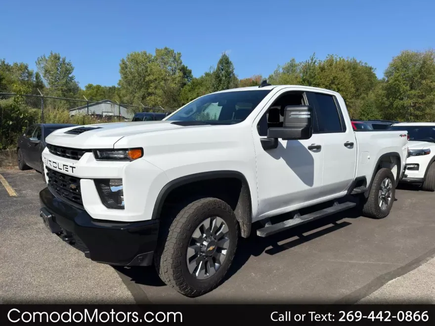 2022 Chevrolet Silverado 2500HD Custom photo 1