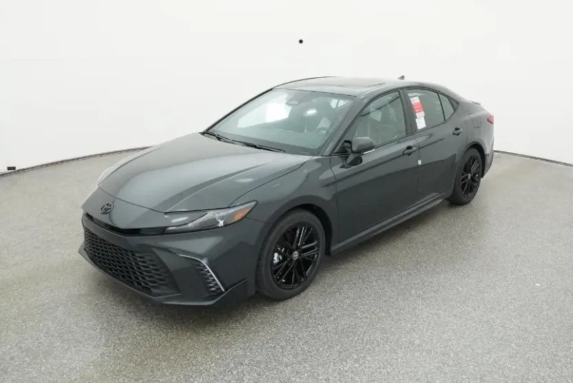 2026 Toyota Camry SE photo 1