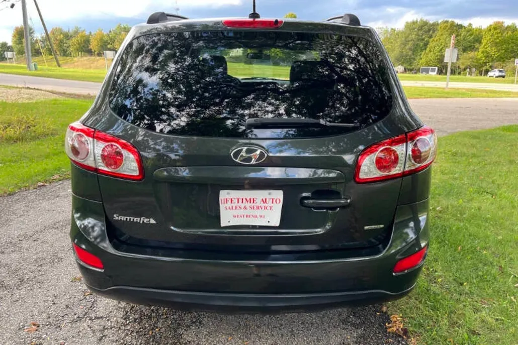 2012 Hyundai Santa Fe GLS photo 1