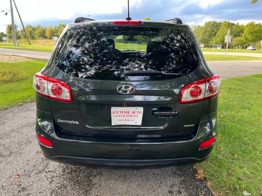 2012 Hyundai Santa Fe GLS photo 1