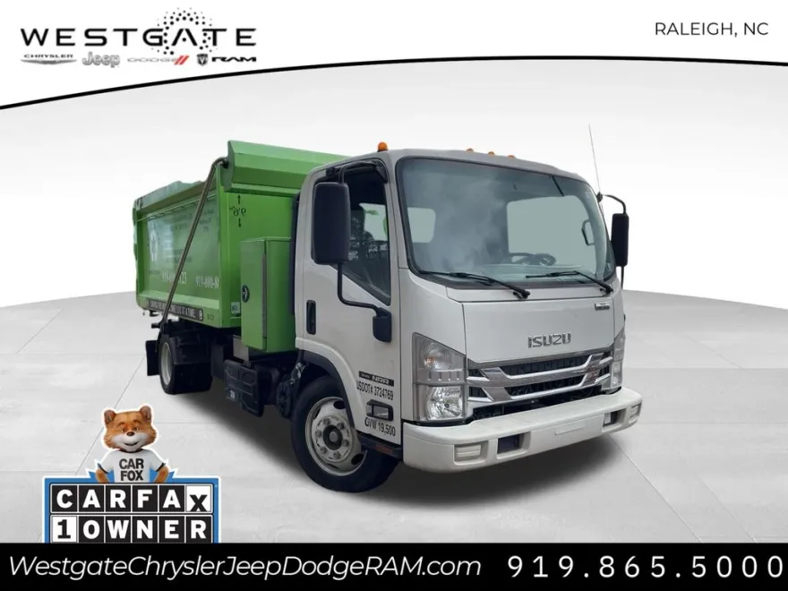 2022 Isuzu NPR photo 1
