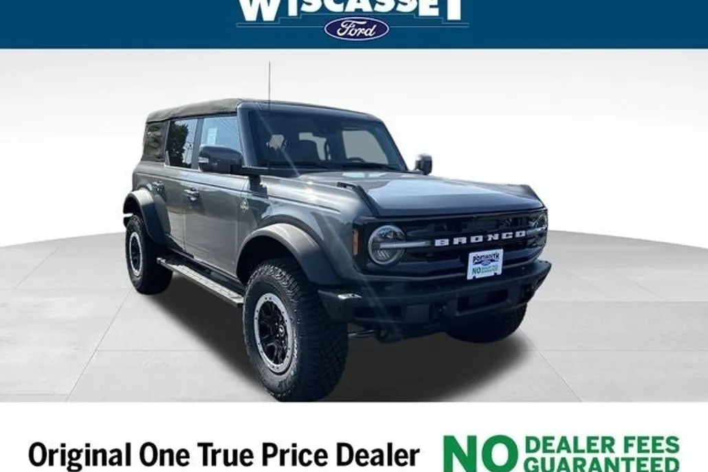 2024 Ford Bronco Outer Banks photo 1