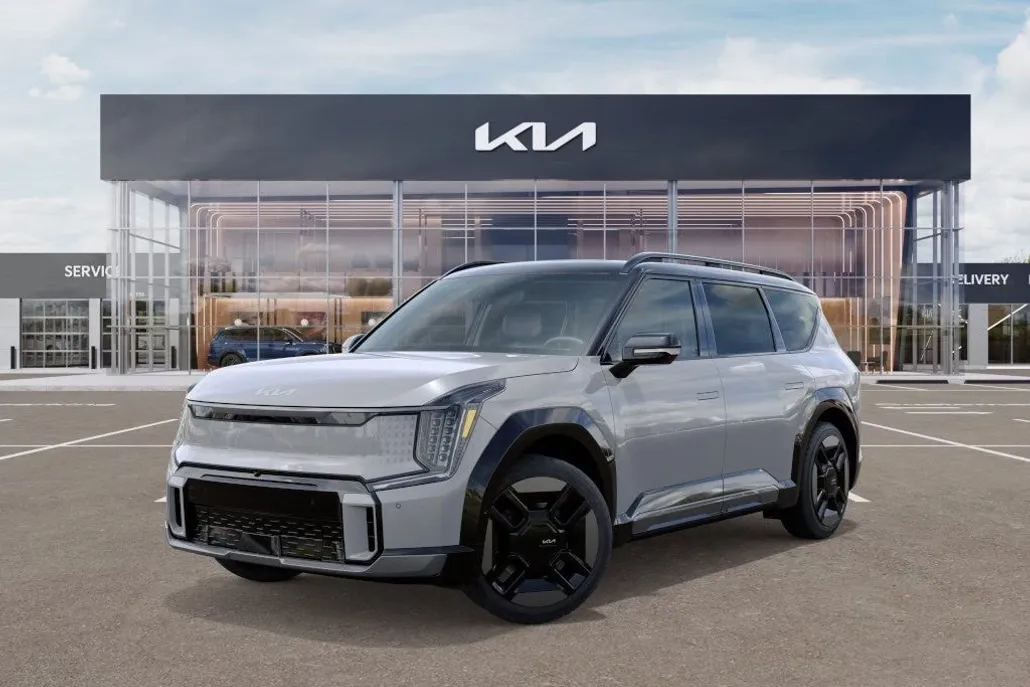 2026 Kia EV9 GT-Line photo 1