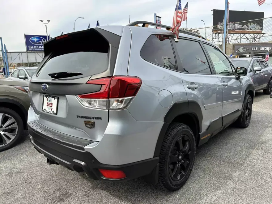 2022 Subaru Forester Wilderness photo 1