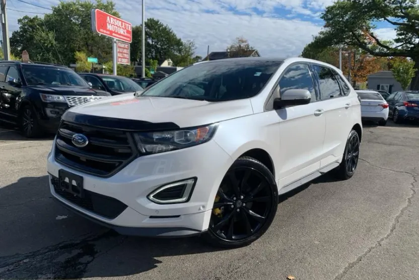 2016 Ford Edge Sport photo 1