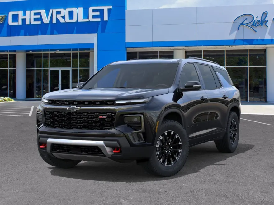 2026 Chevrolet Traverse Z71 photo 1