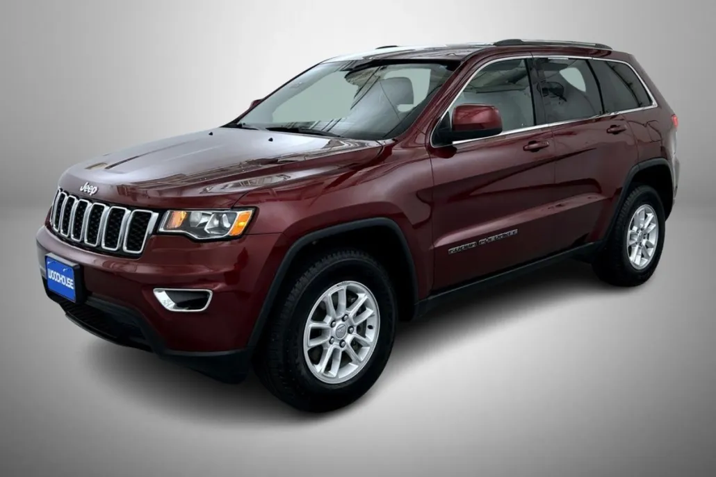 2019 Jeep Grand Cherokee Laredo E photo 1