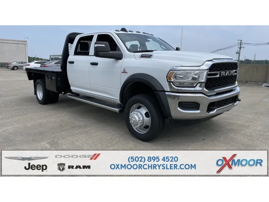 2024 Ram 5500 Tradesman photo 1