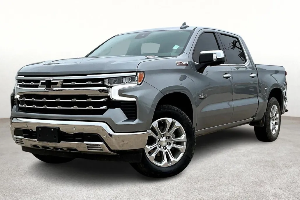2023 Chevrolet Silverado 1500 LTZ photo 1