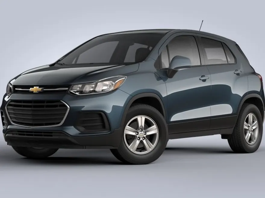 2022 Chevrolet Trax LS photo 1