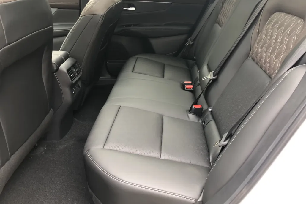 2025 Nissan Murano Platinum photo 1