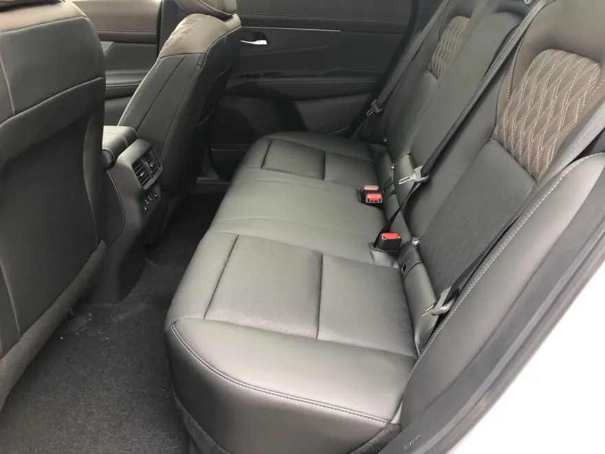 2025 Nissan Murano Platinum photo 1